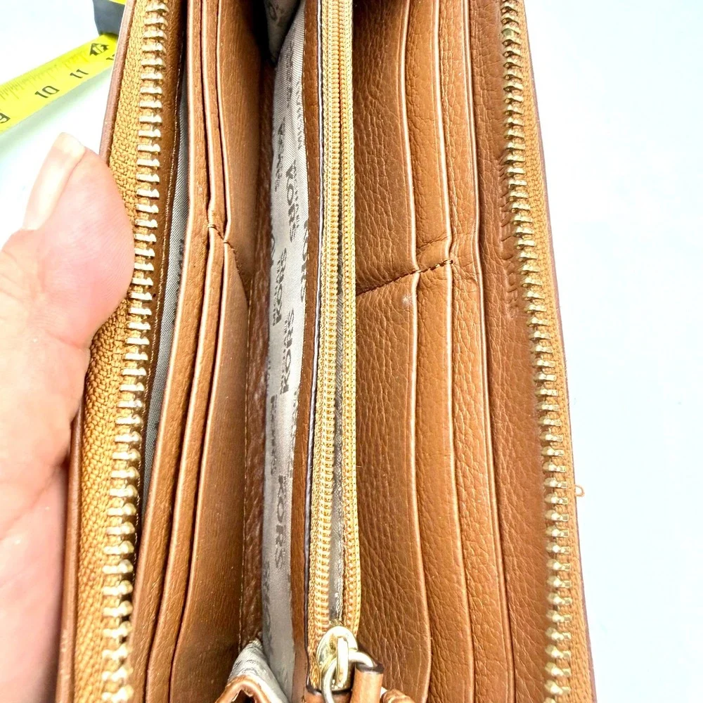 Michael Kors Womens Continental Zip Wallet Brown‎ Pebbled Leather